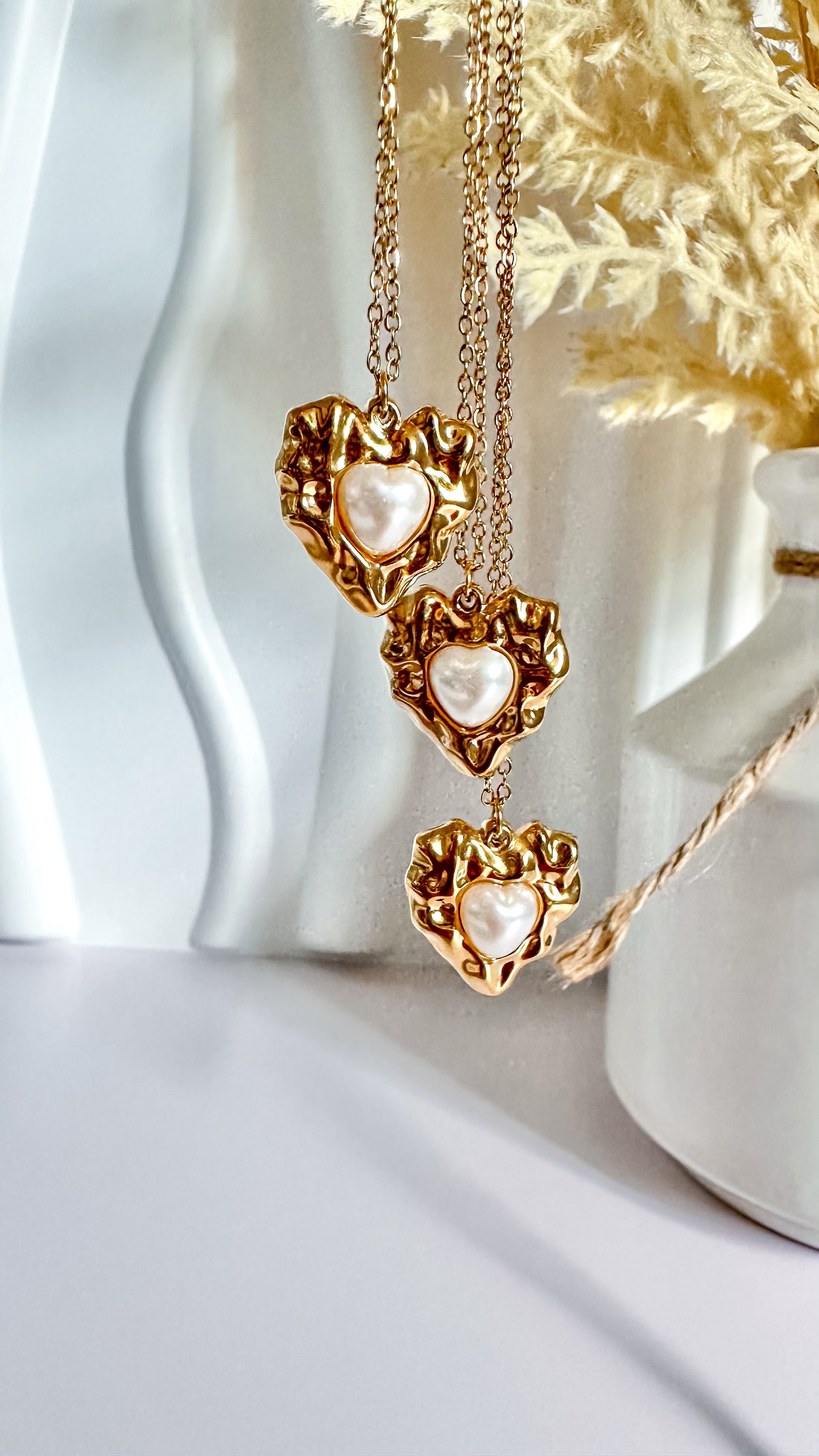 VINTANGE HEART NECKLACE